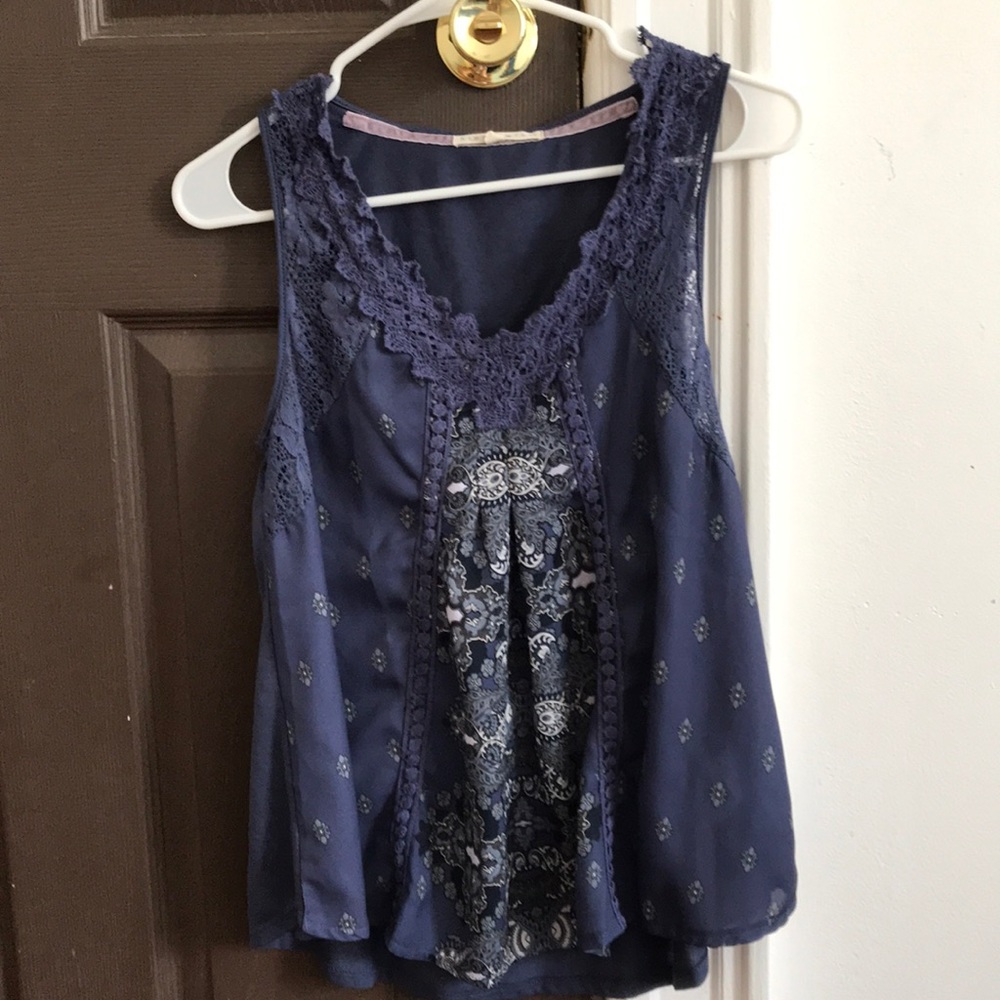 Sleeveless tank